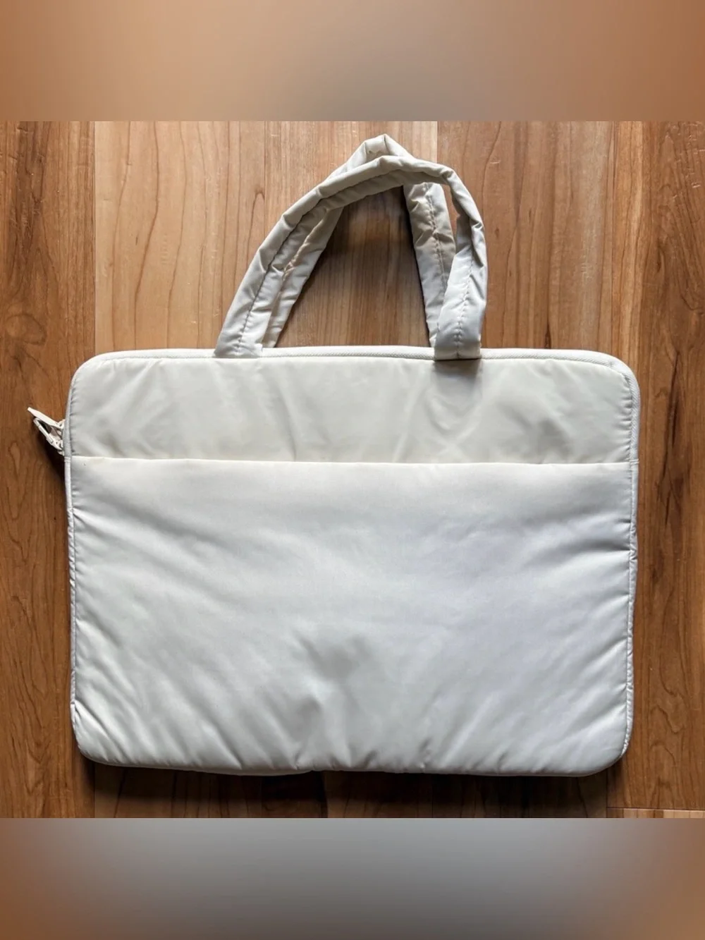 Bagsmart Cream Puffy Laptop Bag